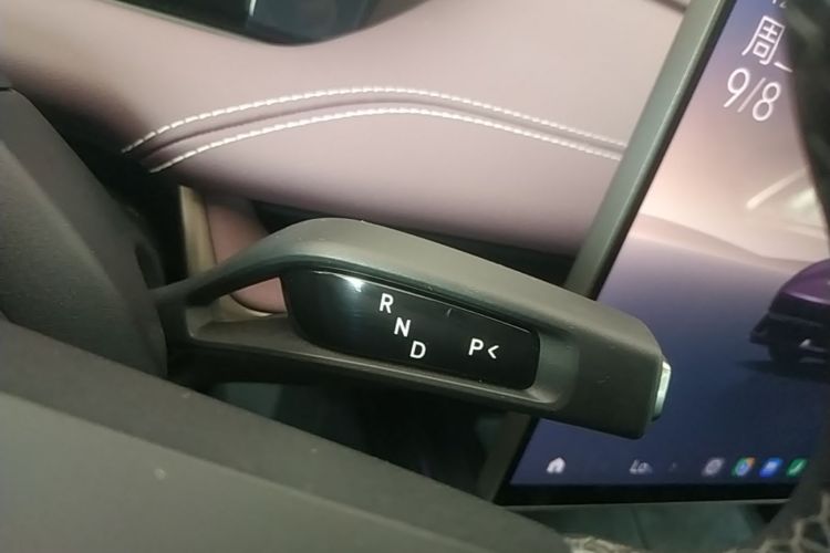 MI SU7 2025 car image #14