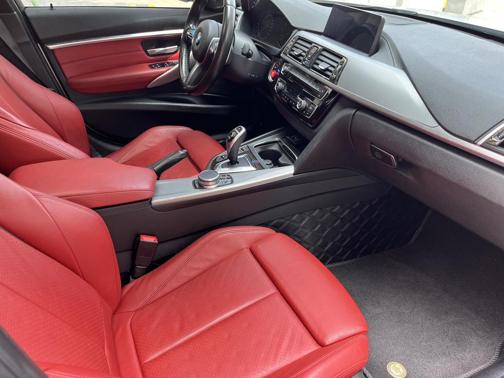 BMW 3 Series 2018 #12 BMW 3 Series 2018 car image #12
