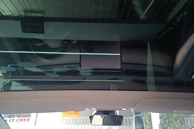 Tesla Model 3 2021 car image #18