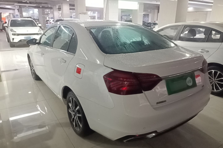 GEELY Emgrand 2019 #5 GEELY Emgrand 2019 car image #5