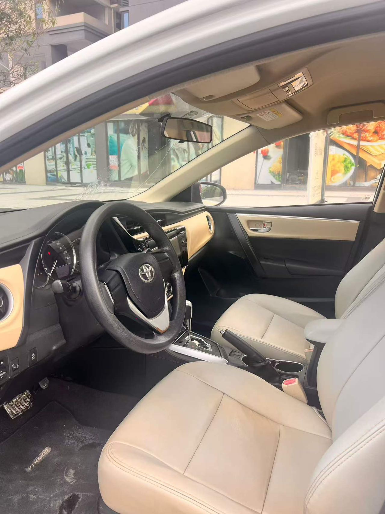 Toyota Corolla 2017 car image #2