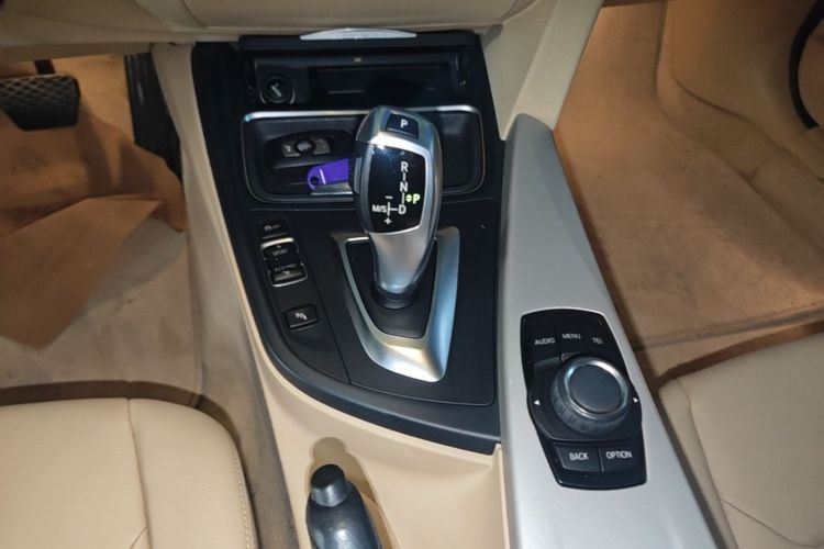 BMW 3 Series 2015 #14 BMW 3 Series 2015 car image #14