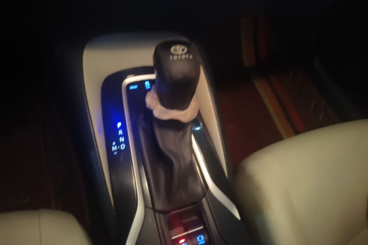 Toyota Corolla 2021 car image #16