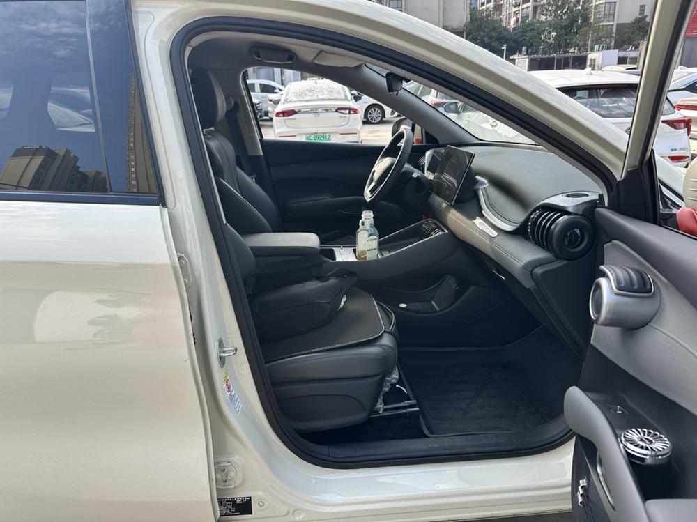 BYD Yuan Plus 2025 #10 BYD Yuan Plus 2025 изображение автомобиля #10