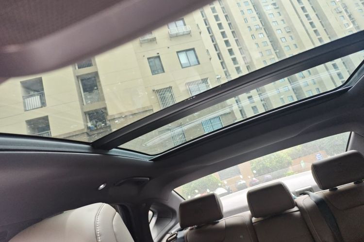 BYD Han 2023 car image #20