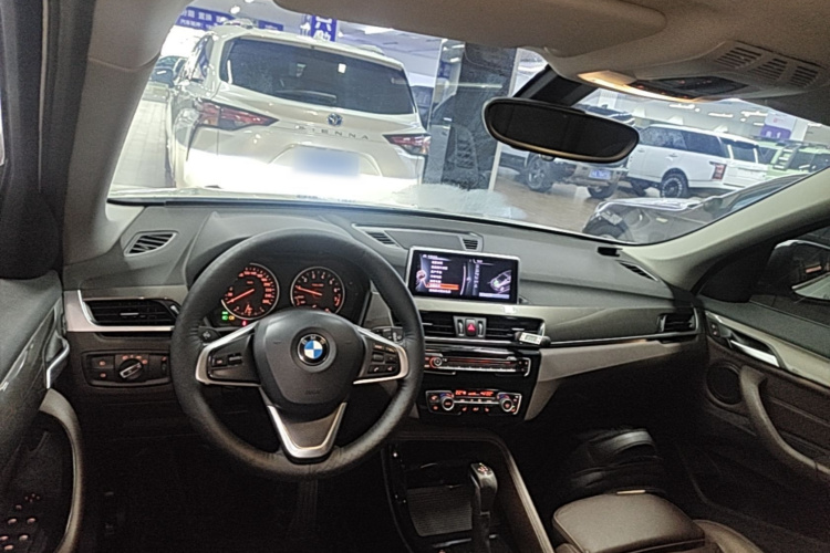 BMW X1 2017 #10 BMW X1 2017 car image #10