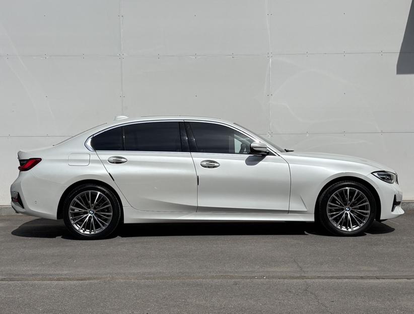 BMW 3 Series 2019 #5 BMW 3 Series 2019 car image #5
