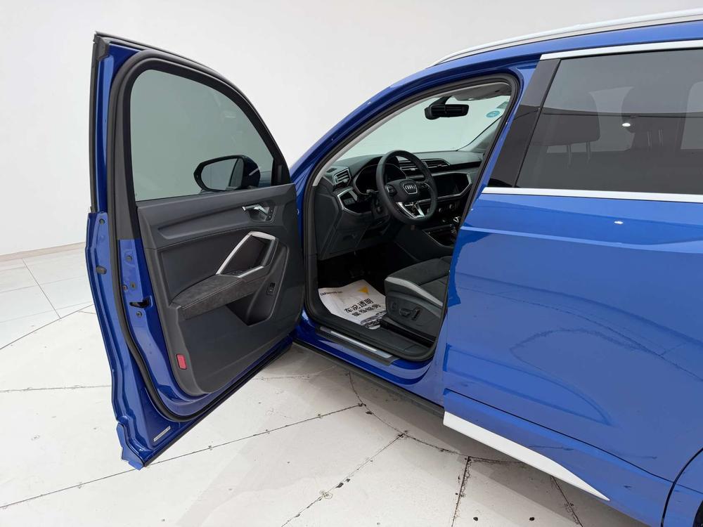 Audi Q3 2019 #24 Audi Q3 2019 car image #24