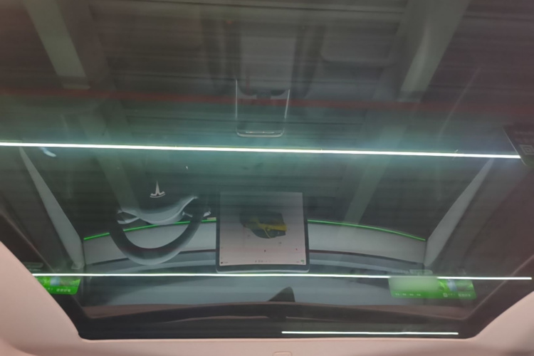 Tesla Model Y 2024 car image #18