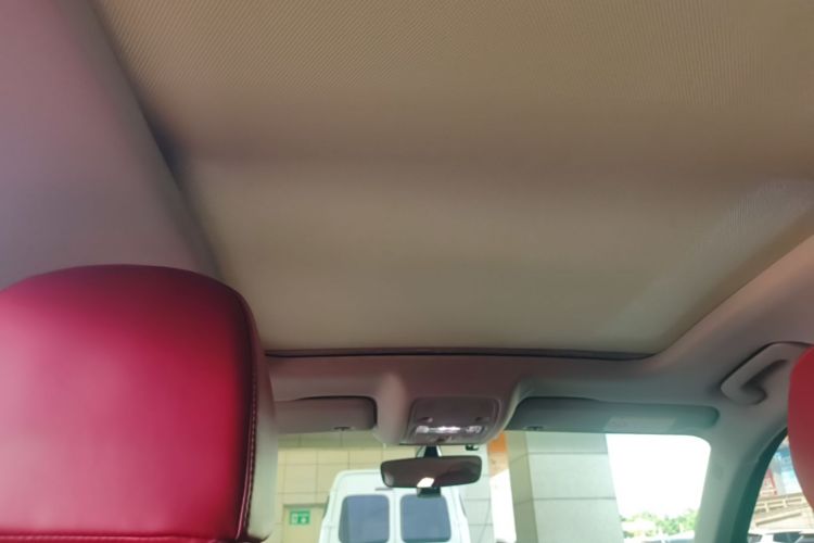 Audi Q3 2018 car image #20
