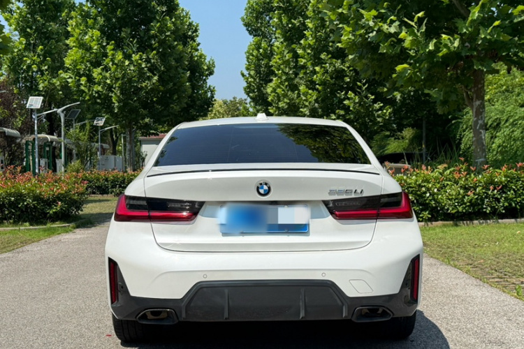 BMW 3 Series 2024 #8 BMW 3 Series 2024 car image #8