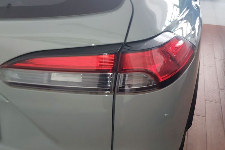 Toyota Corolla Cross 2022 #8 Toyota Corolla Cross 2022 car image #8