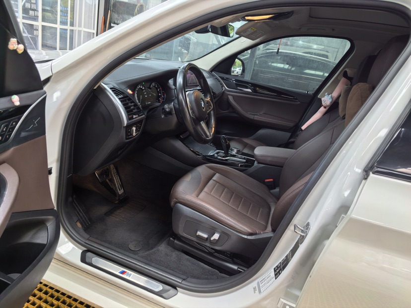 BMW X3 2019 imagem de carro #8