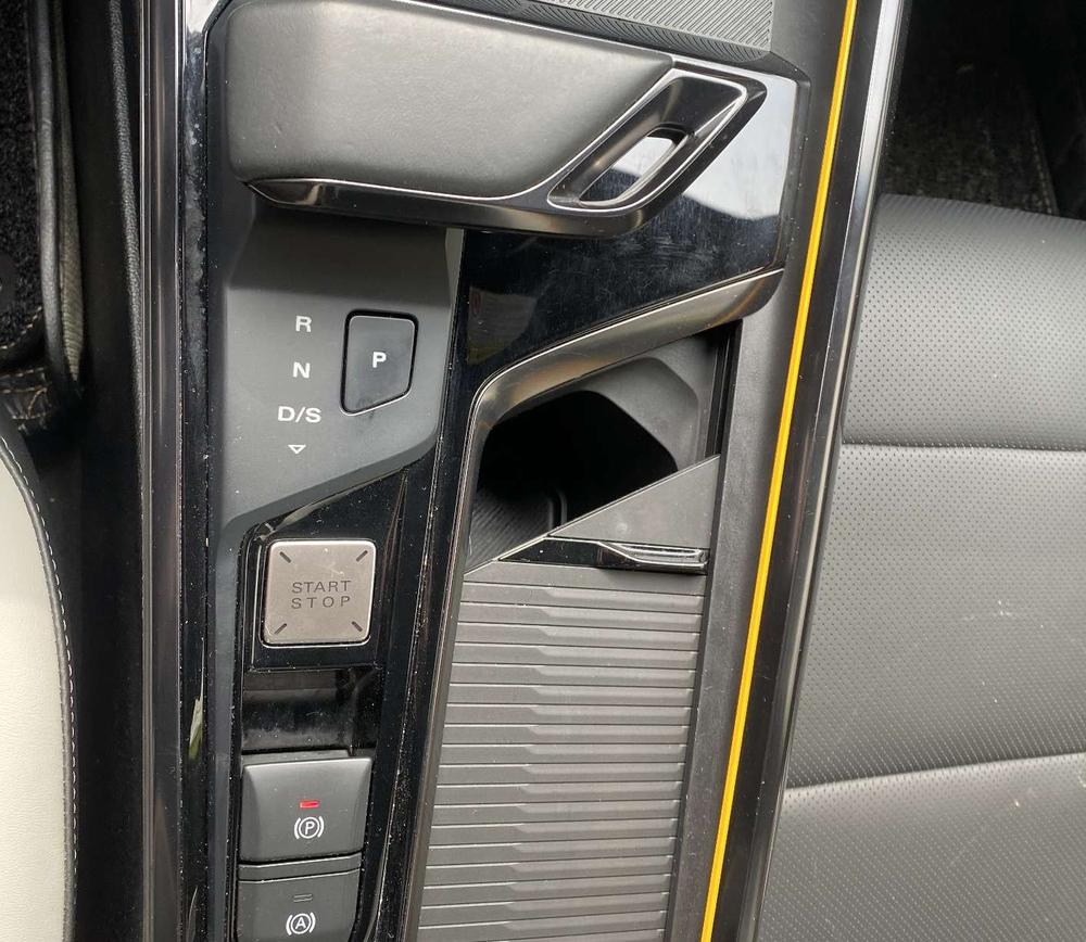 MG 5 Scorpio 2022 imagem de carro #4