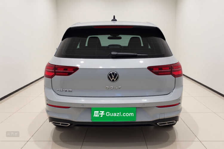 Volkswagen Golf 2021 car image #6