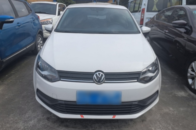 Volkswagen Polo 2014 car image #3