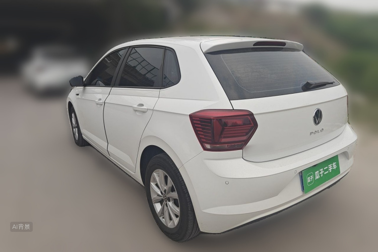 Volkswagen Polo 2023 car image #5