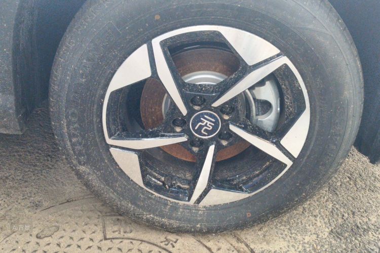 BYD YuanUP 2026 car image #9