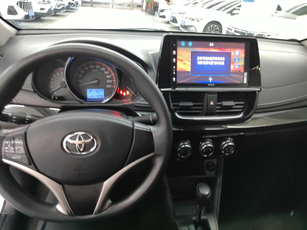 2022 car image #10