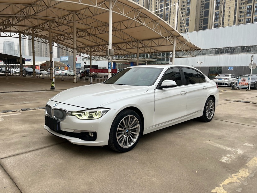 BMW 3 Series 2018 immagine di auto 