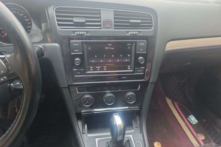 Volkswagen Golf 2018 #18 Volkswagen Golf 2018 car image #18