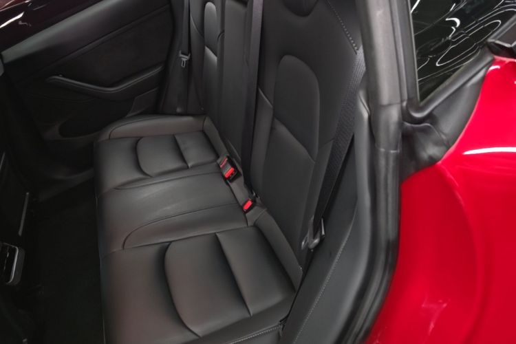 Tesla Model 3 2022 car image #17