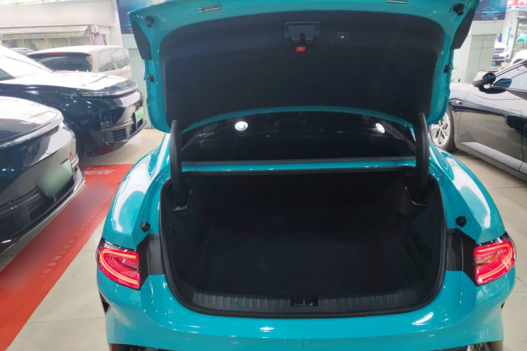 MI SU7 2025 image de voiture #19