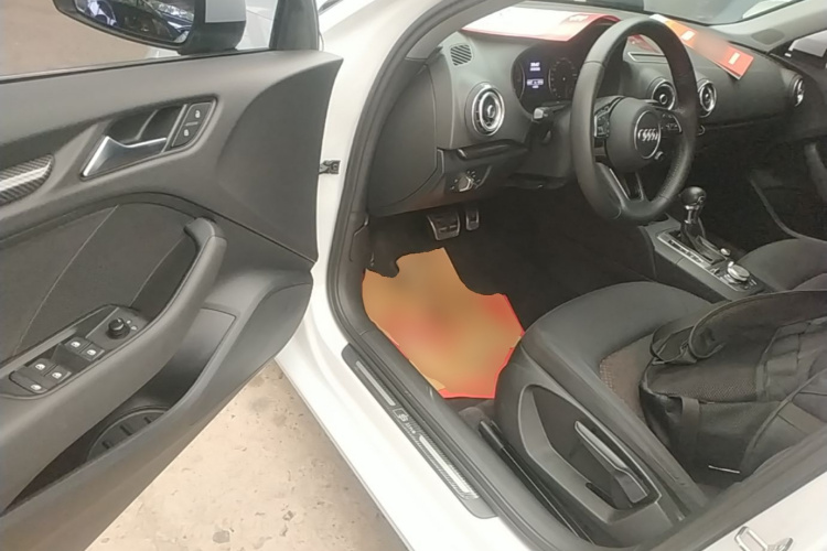 Audi A3 2019 صورة سيارة #16