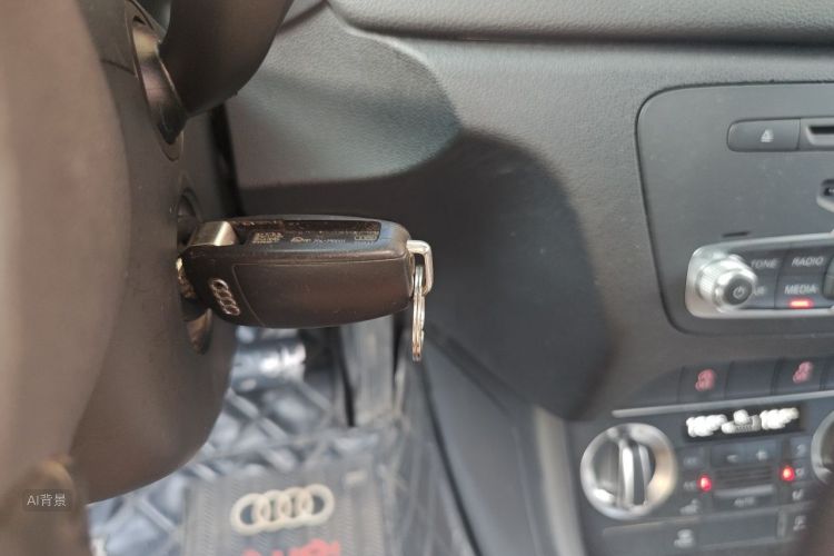 Audi Q3 2015 #10 Audi Q3 2015 car image #10