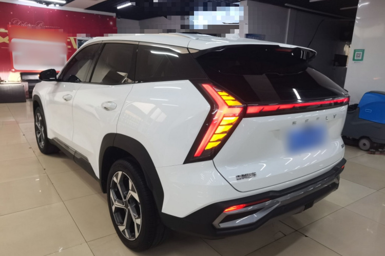 GEELY Boyue L 2023 immagine di auto #5