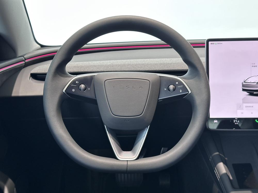 Tesla Model 3 2025 #24 Tesla Model 3 2025 car image #24