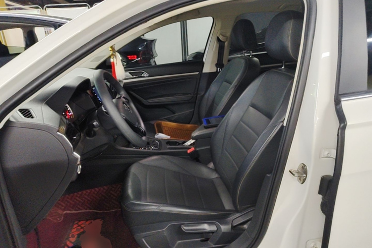Volkswagen Lavida 2019 car image #15