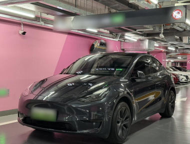 Tesla Model Y 2025 Tesla Model Y 2025 car image