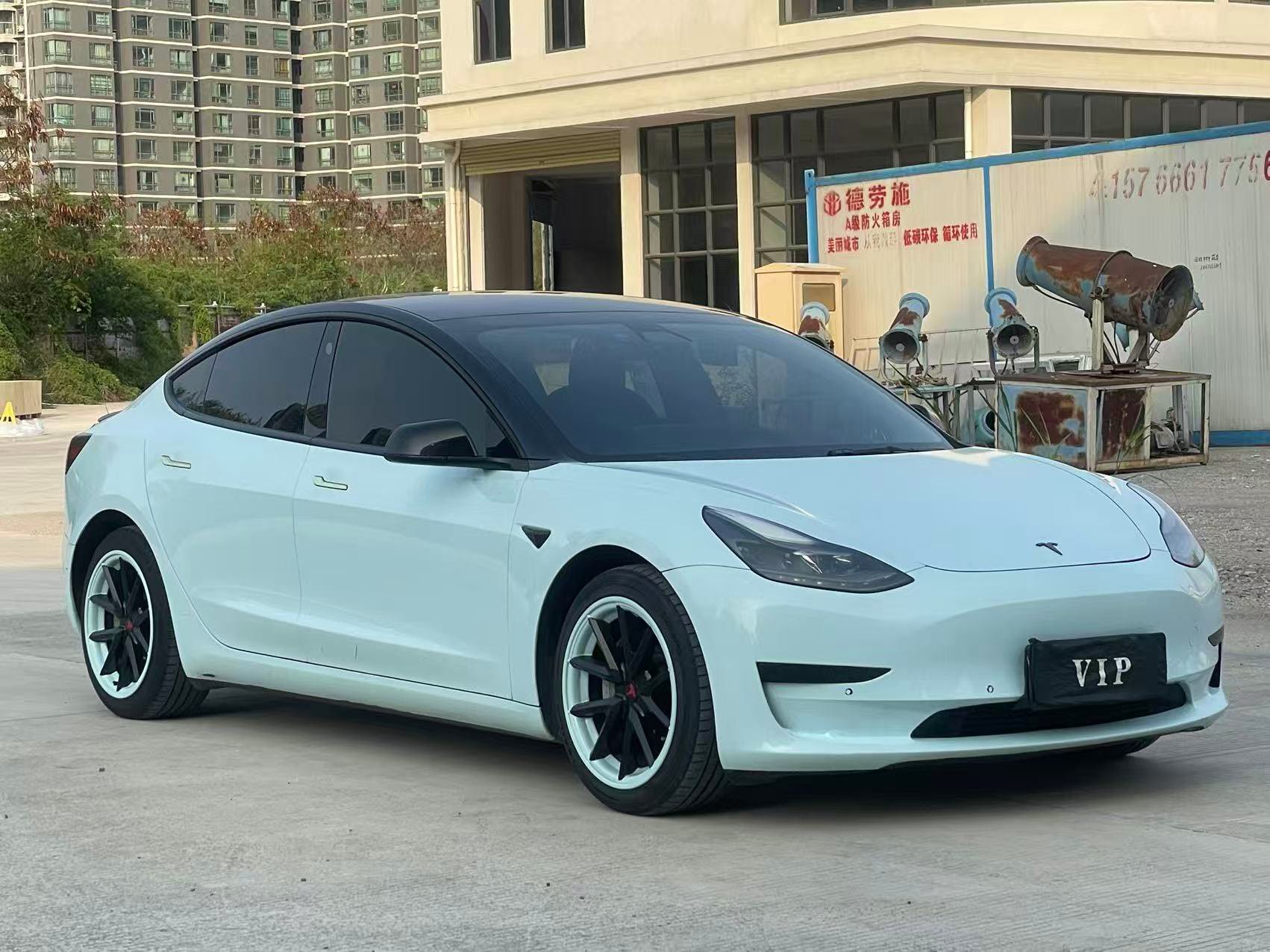 Tesla Model 3 2021 car image #3
