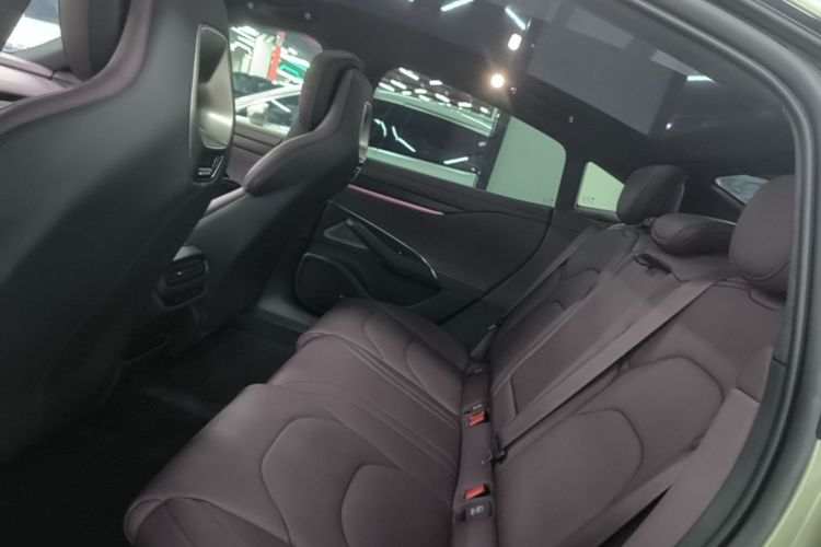 MI SU7 2024 car image #17