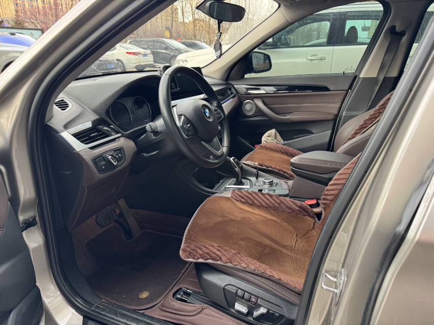 BMW X1 2021 car image #2