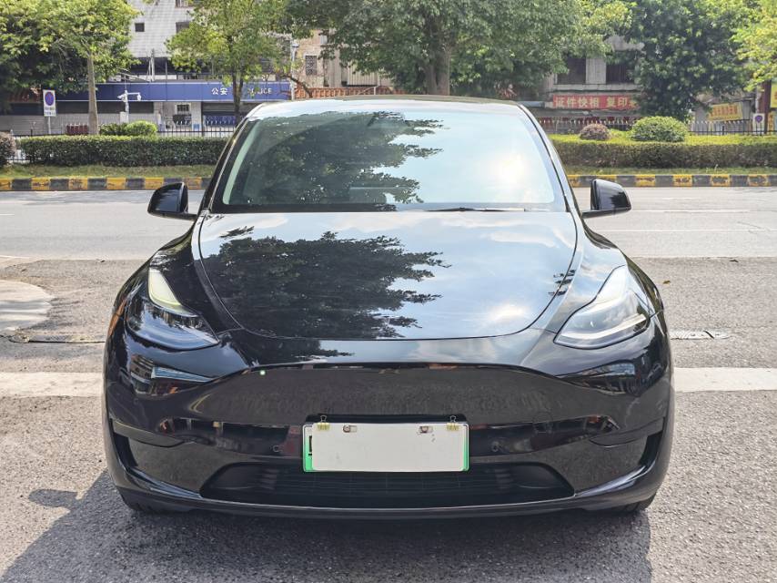 Tesla Model Y 2022 #3 Tesla Model Y 2022 car image #3