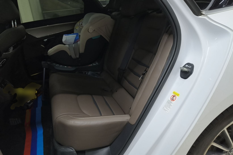 BYD Han 2023 #17 BYD Han 2023 صورة سيارة #17