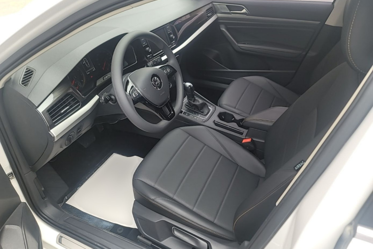 Volkswagen Lavida 2020 car image #15
