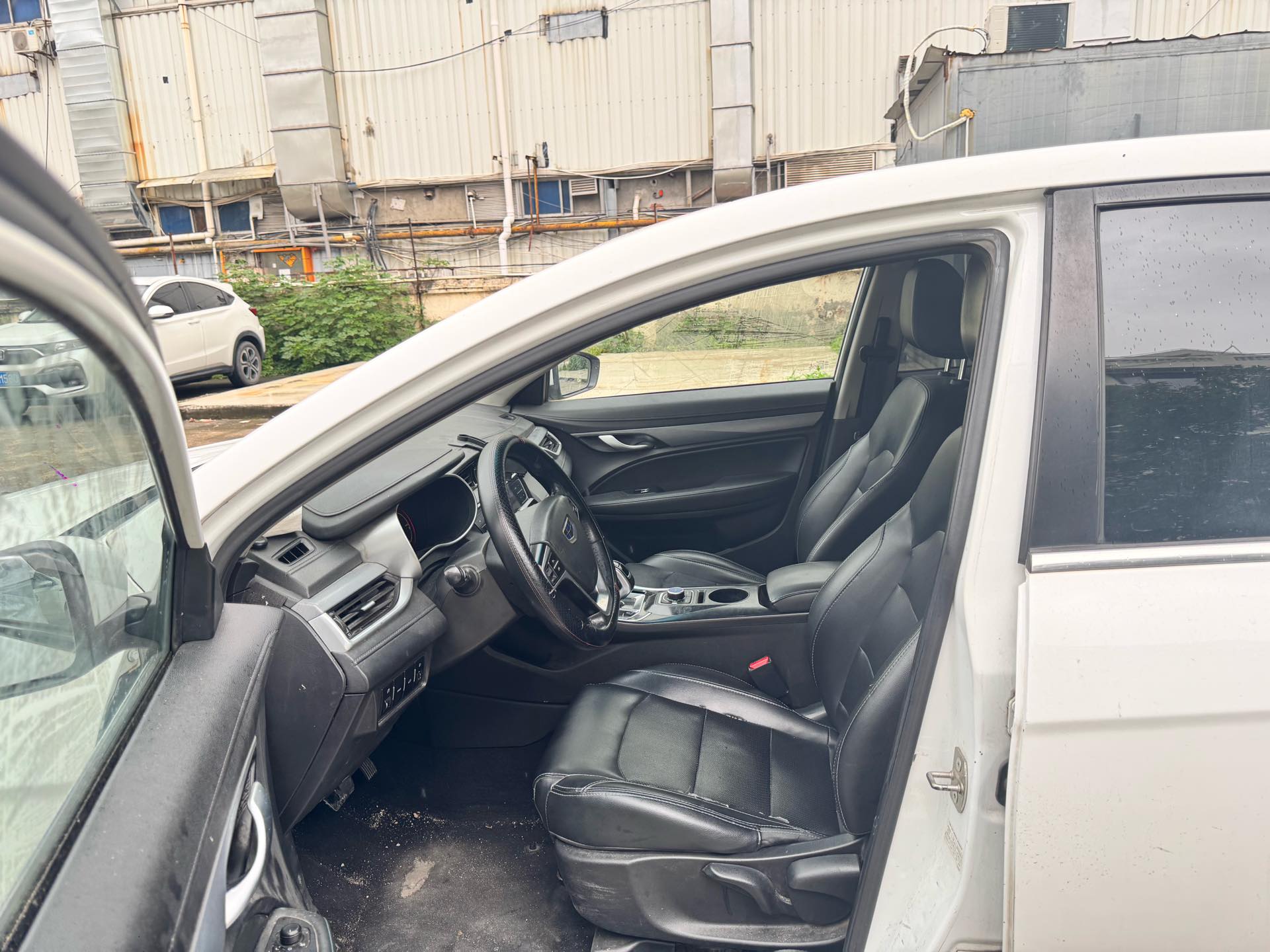 GEELY Emgrand New Energy 2018 car image #6