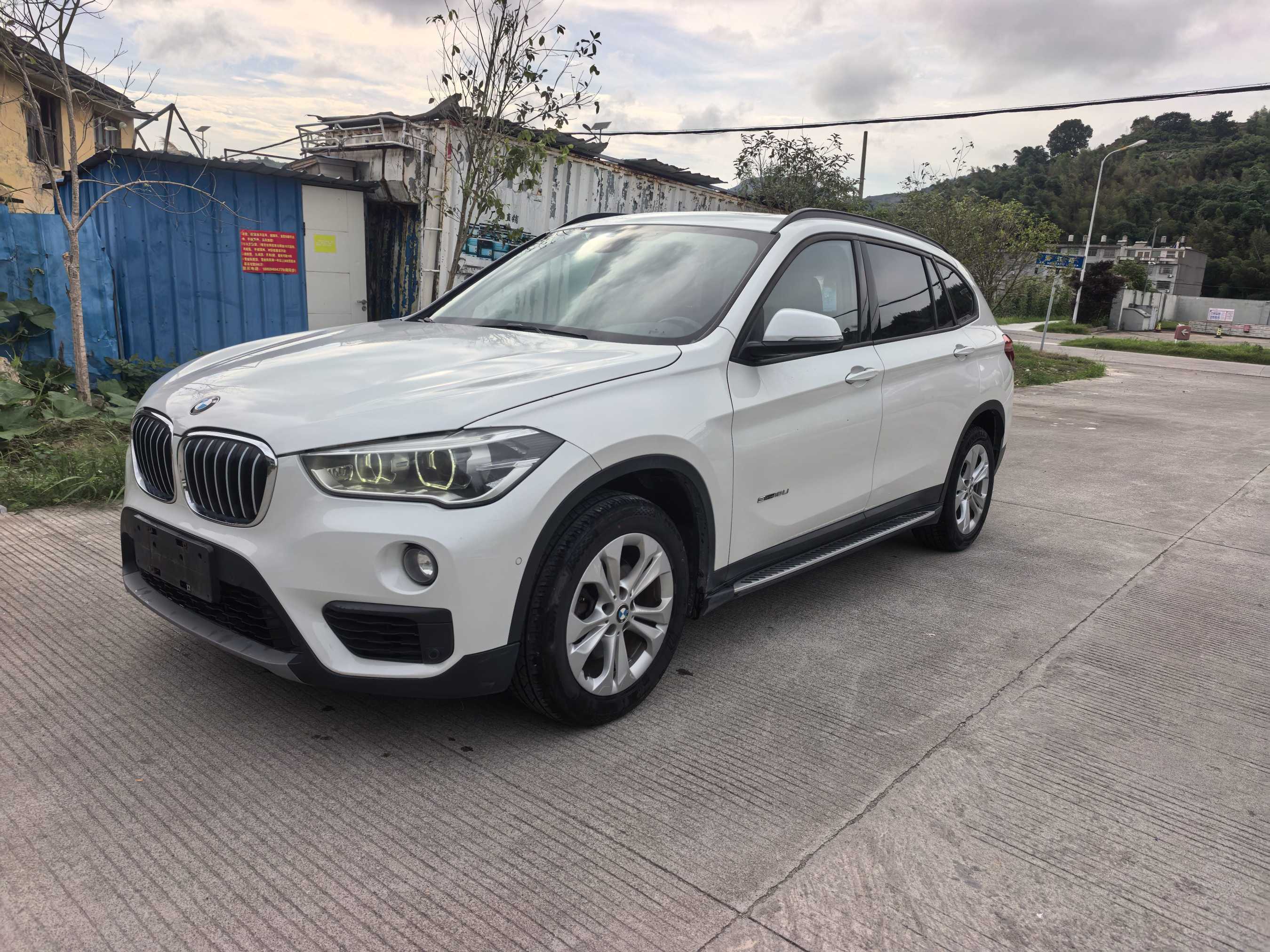 BMW X1 2017 car image 