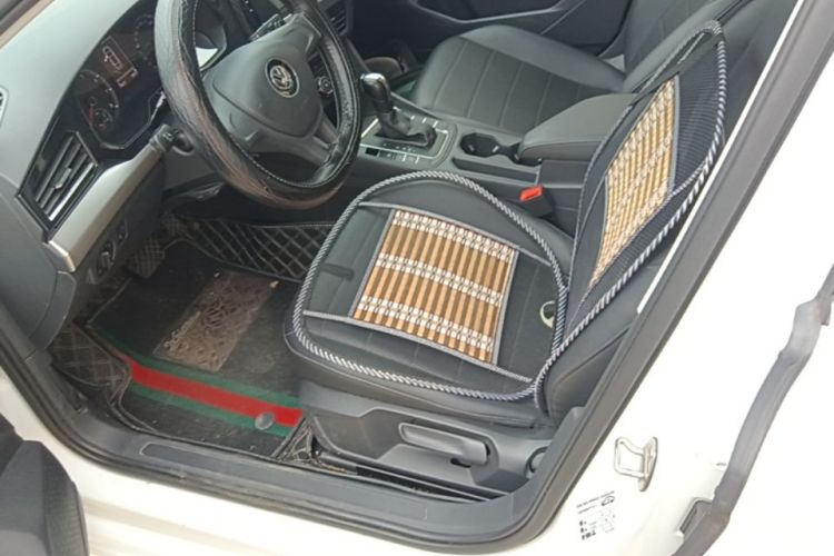 Volkswagen Bora 2020 car image #19