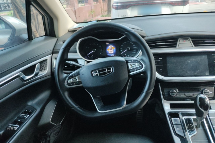 GEELY Emgrand GS 2019 صورة سيارة #12
