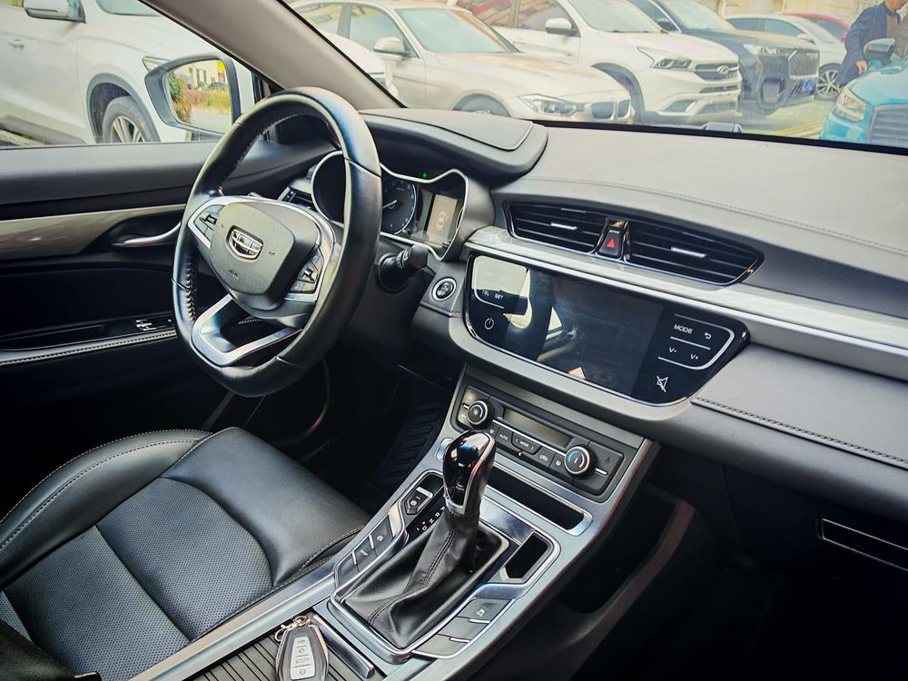 GEELY Emgrand 2020 #14 GEELY Emgrand 2020 car image #14