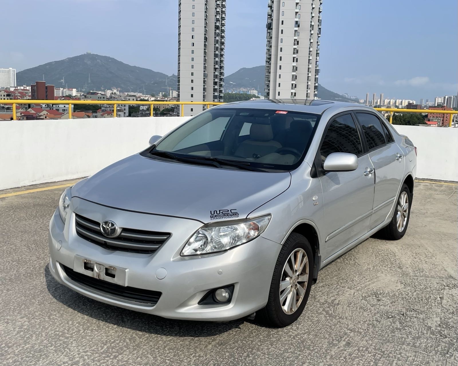 Toyota Corolla 2010 car image 