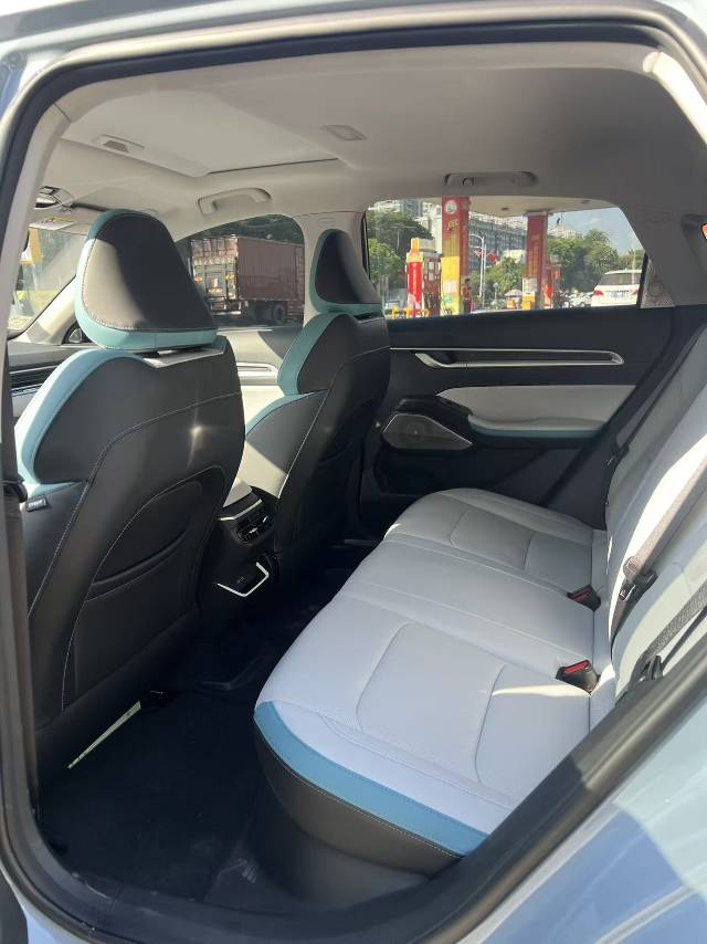 GEELY Emgrand 2024 #6 GEELY Emgrand 2024 car image #6