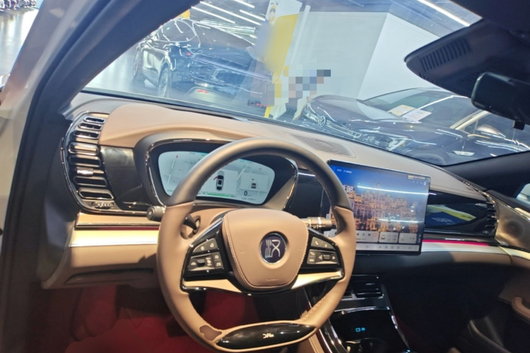 BYD Han 2024 car image #10