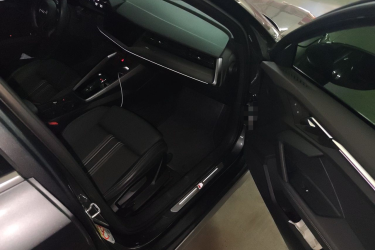 Audi A3 2024 car image #23