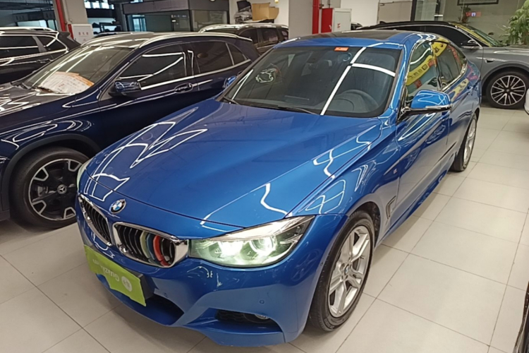 BMW 3 Series GT 2019 #2 BMW 3 Series GT 2019 car image #2