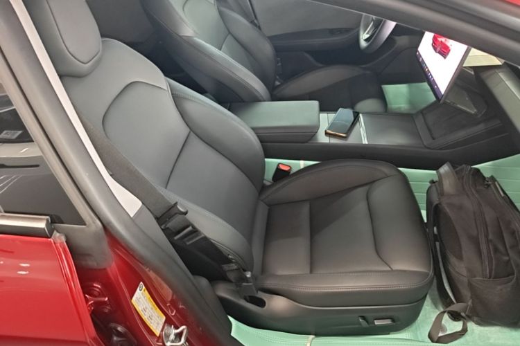 Tesla Model 3 2024 car image #22